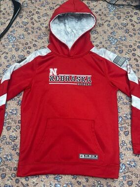 Colosseum Red Nebraska Huskers Hooded Sweatshirt with White Accents
